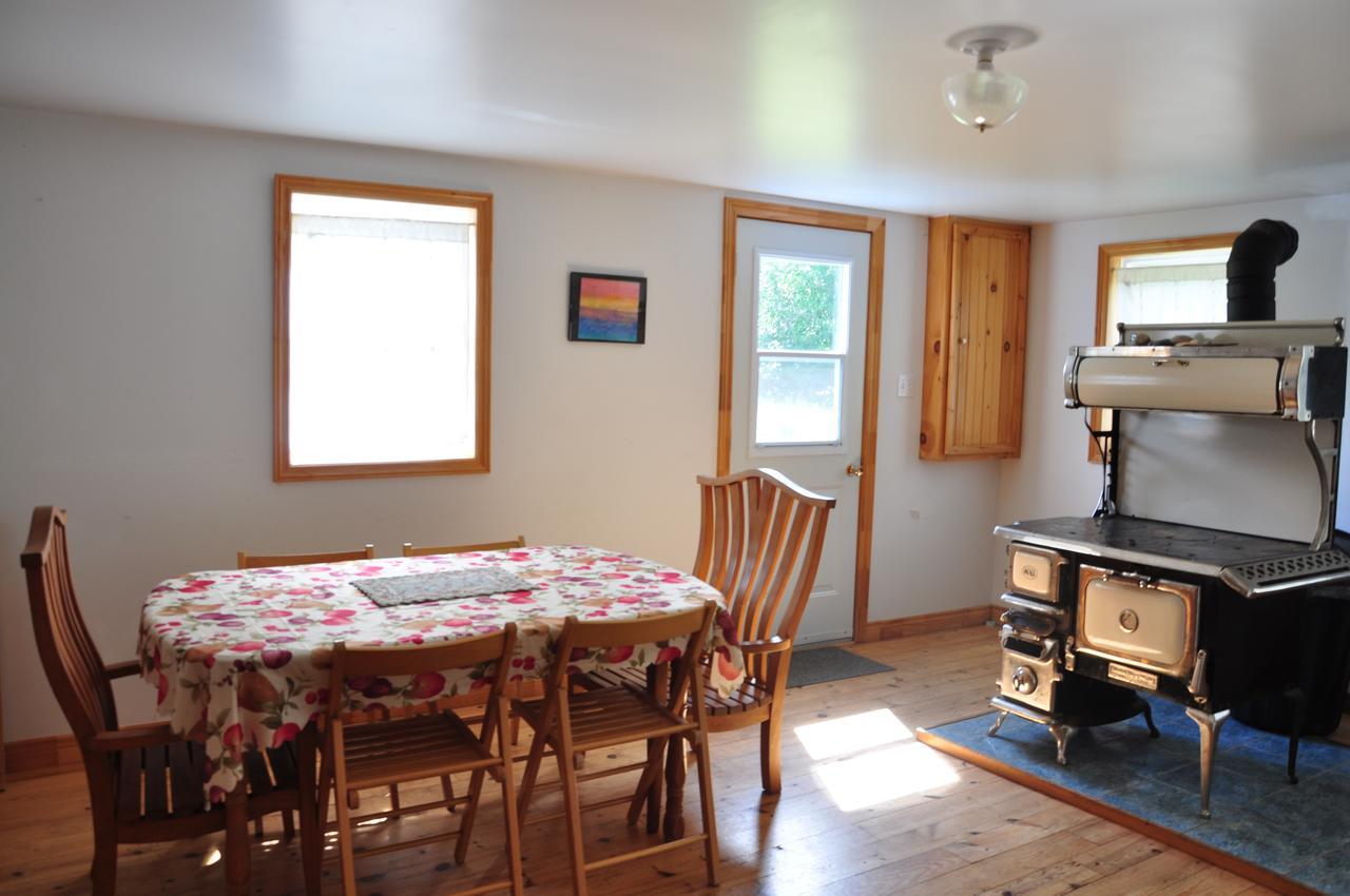 Breton Cove Farmhouse Casa de hóspedes Indian Brook Exterior foto